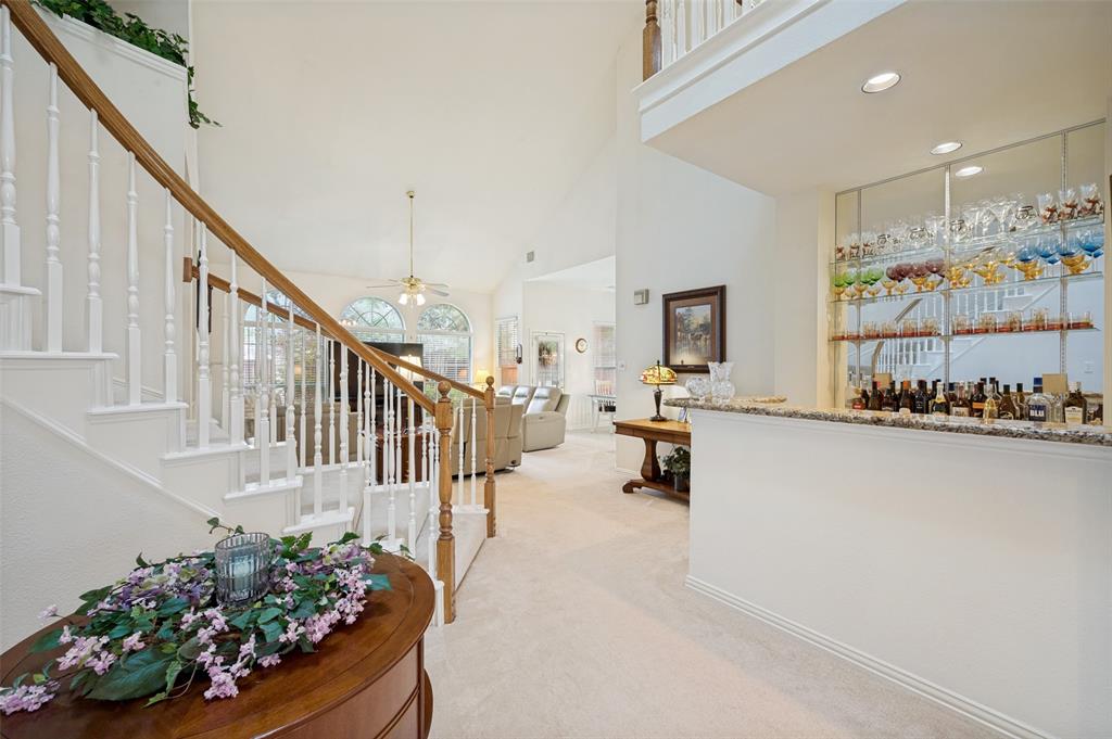 2806 Mayfair Lane