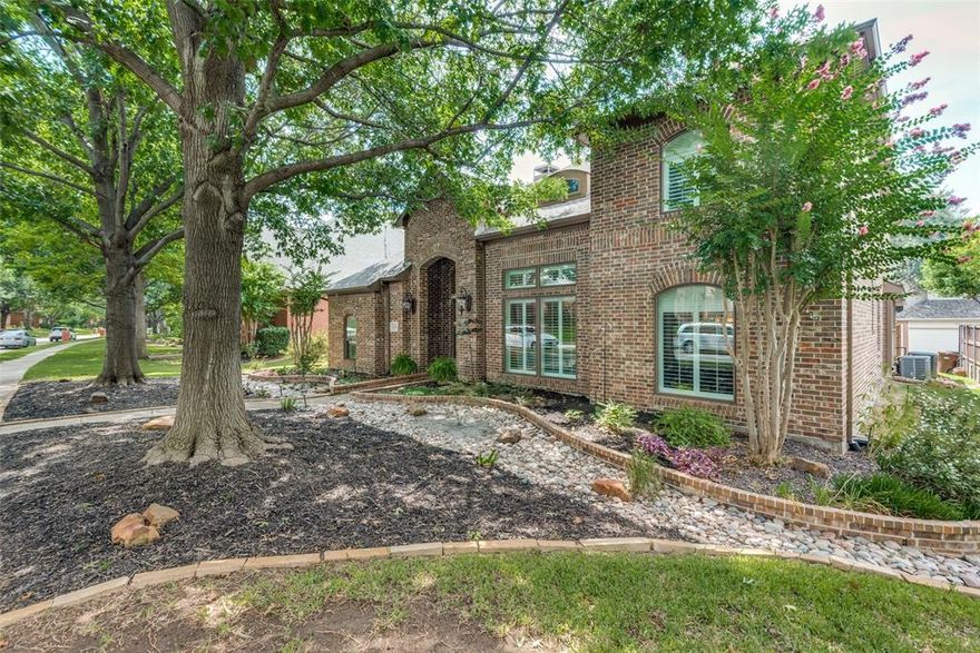 2-story Huntington home with pool in highly sought after Glenhollow Estates. Open floorplan welcomes you upon entry. Plenty of light emcompasses all living areas.  2nd bedroom (flex room if office is desired) downstairs for families and or out of town company.  Maticulously maintained demonstrating pride in ownership. (See Documents for Home Improvements) Ensuite bedroom on 2nd level.  Totally private pool area.  

Walk to Coyote Creek Park and Parr Library.

Ideally located near the Dallas North Tollway, George Bush Freeway, Sam Rayburn Tollway.  Minutes from the headquarters of Toyota North America, Liberty Mutual, JP Morgan Chase.  Shopping and retail abound at Legacy West and more.   Professional and medical services at your fingertips.

Buyer must purchase new survey.