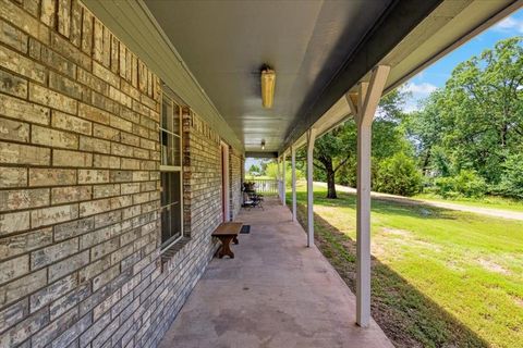 A home in Powderly