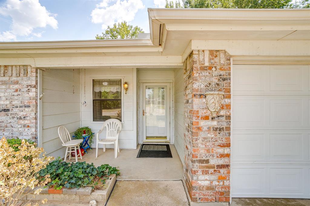 912 Hollow Creek Road