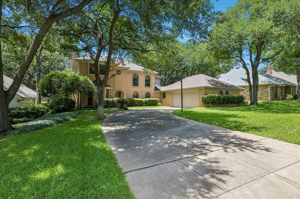 833 Kingston Drive