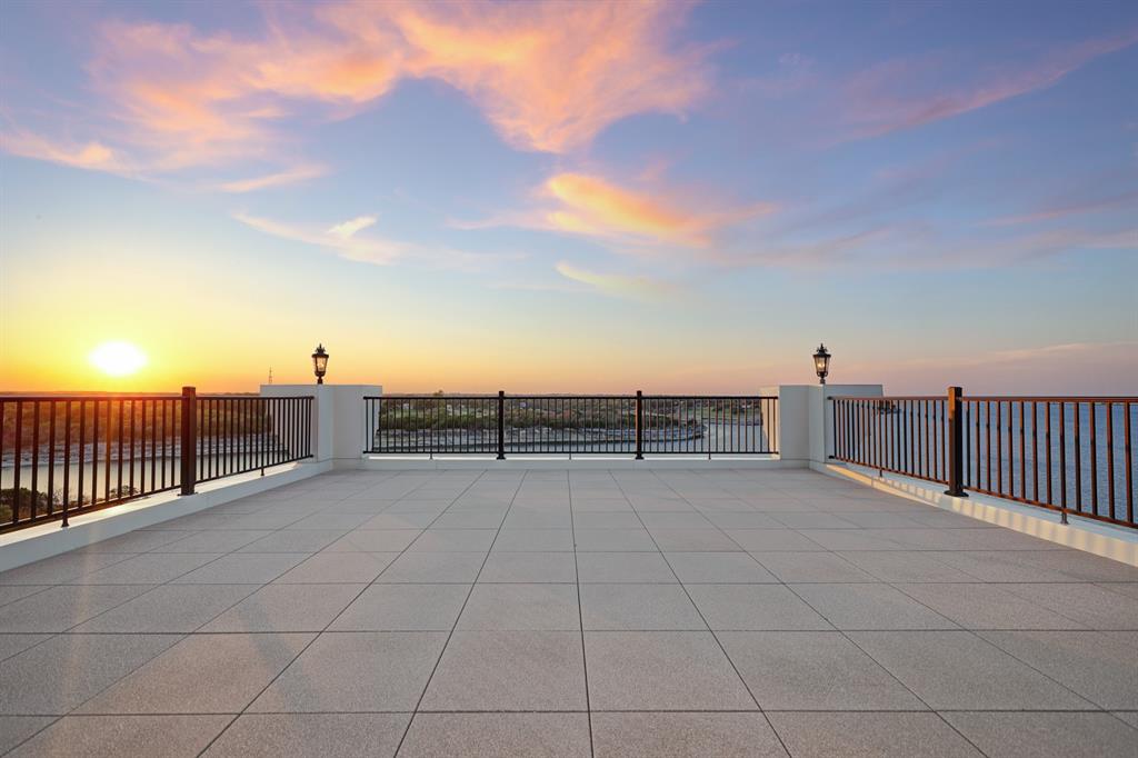 Laguna Park - Residential