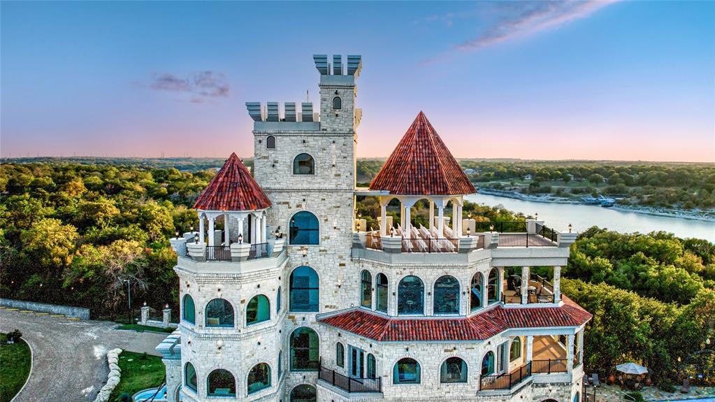 Laguna Park - Residential