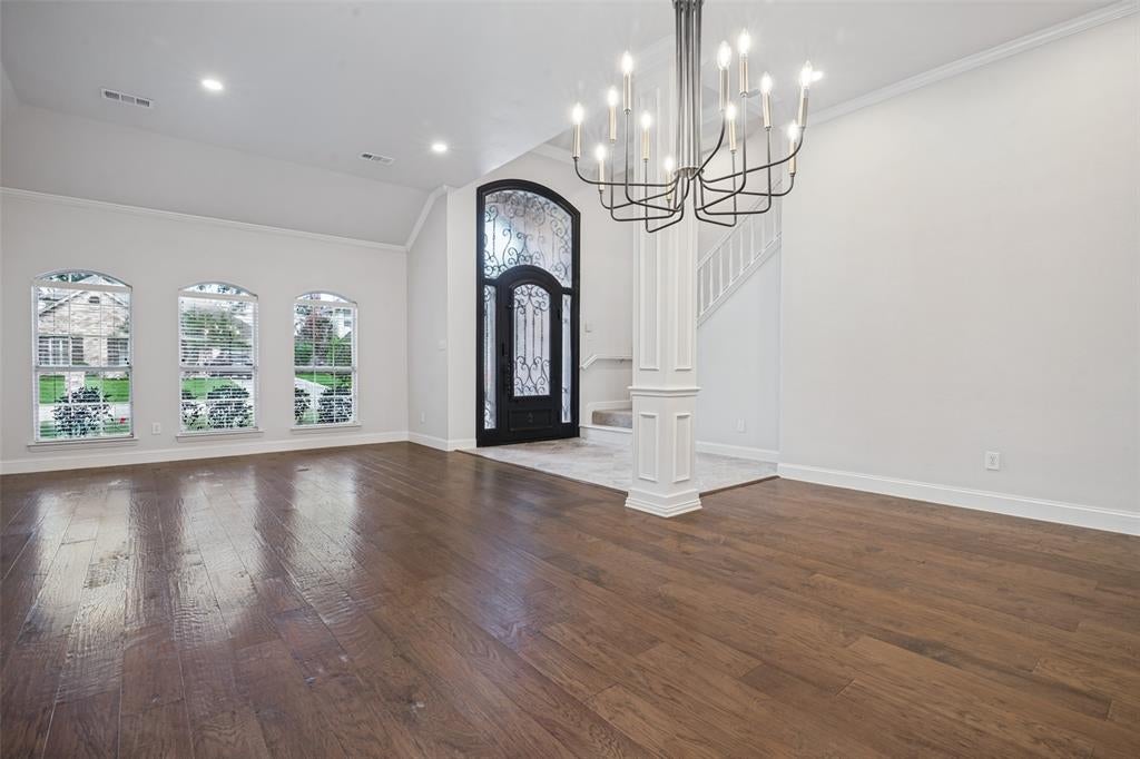 2907 Bluffview Drive