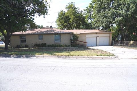 A home in White Settlement