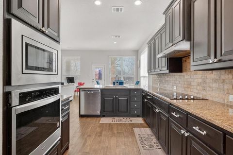 Tiny photo for 7815 Kettle Creek Drive, Arlington, TX 76001 (MLS # 21197971)