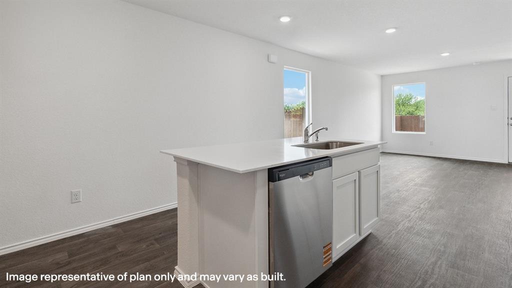 Leonard Crossing - Residential