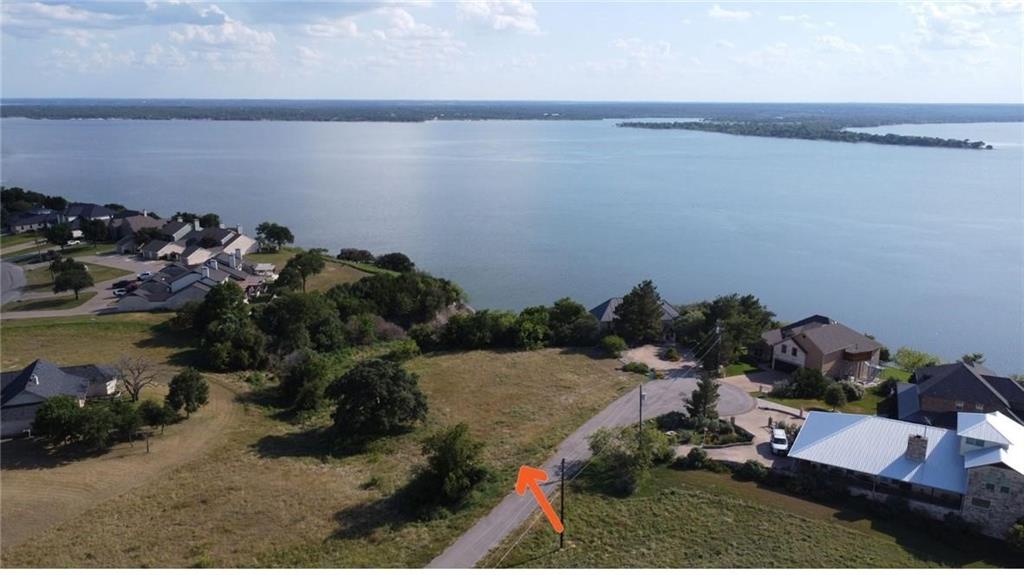 10071 Lakeview Court