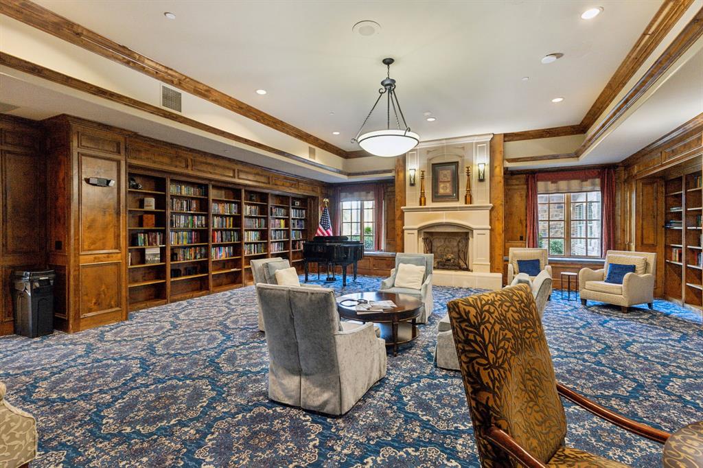 301 Watermere Drive 401