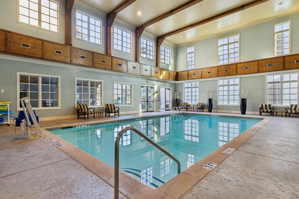 301 Watermere Drive 401