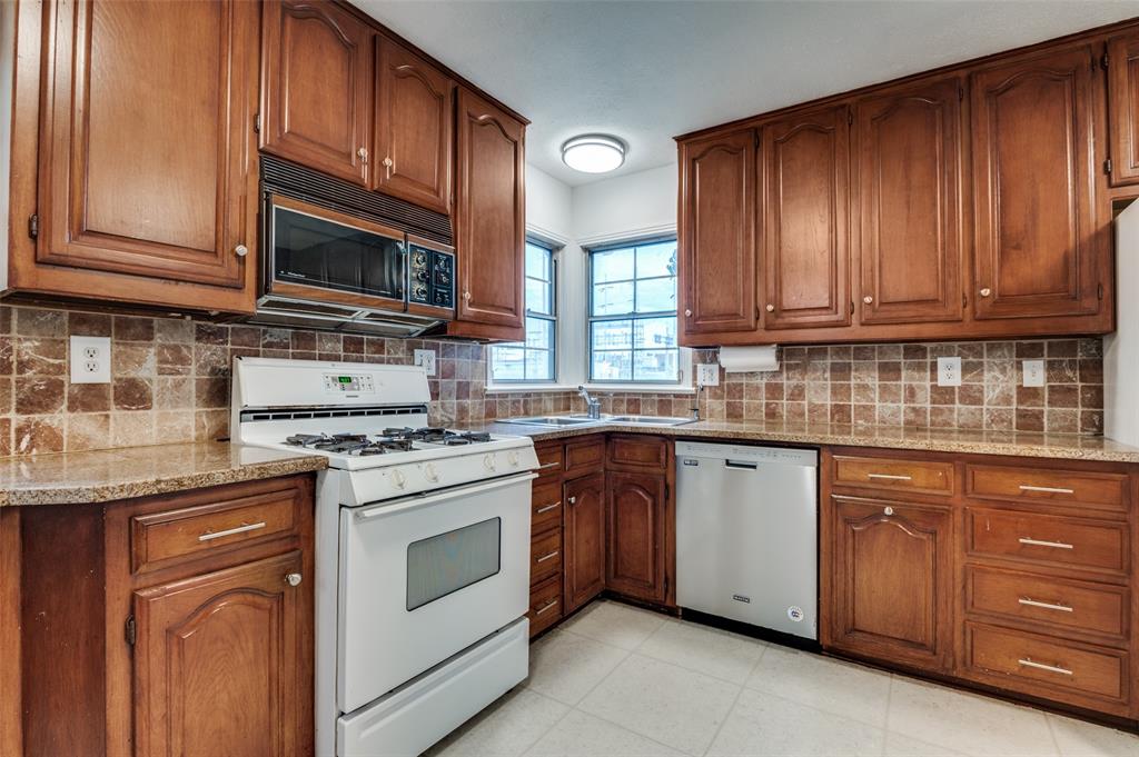 Highland Park High School - Residential