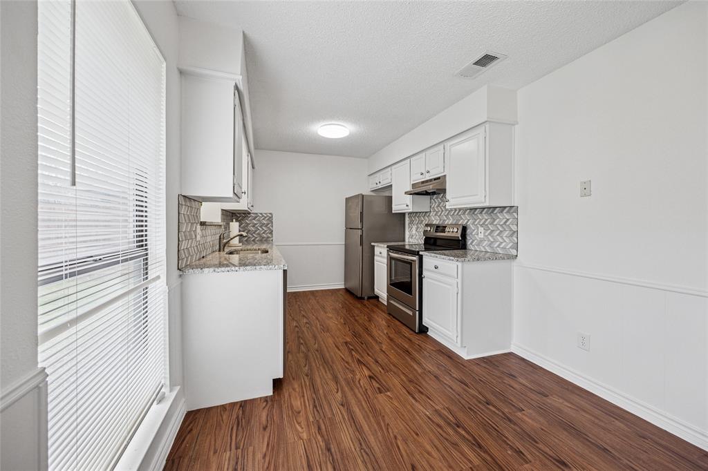 Laurel Add - Residential