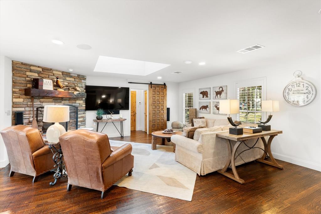 Tall Tree - Residential