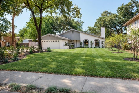 Photo of 3004 Raintree Court, Bedford, TX 76021 (MLS # 21384409)