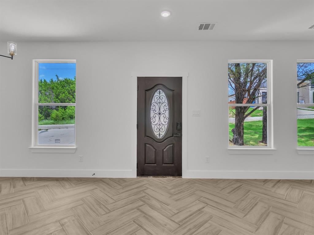 5704 San Jacinto Drive