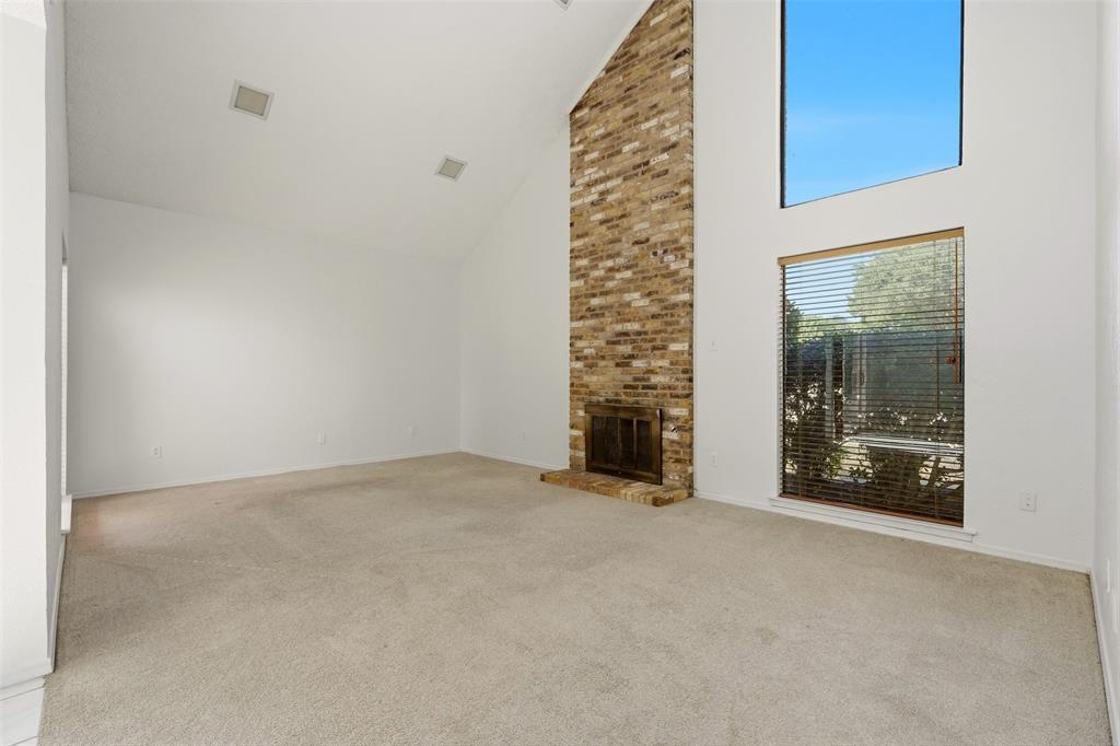 1512 Woodcreek Drive