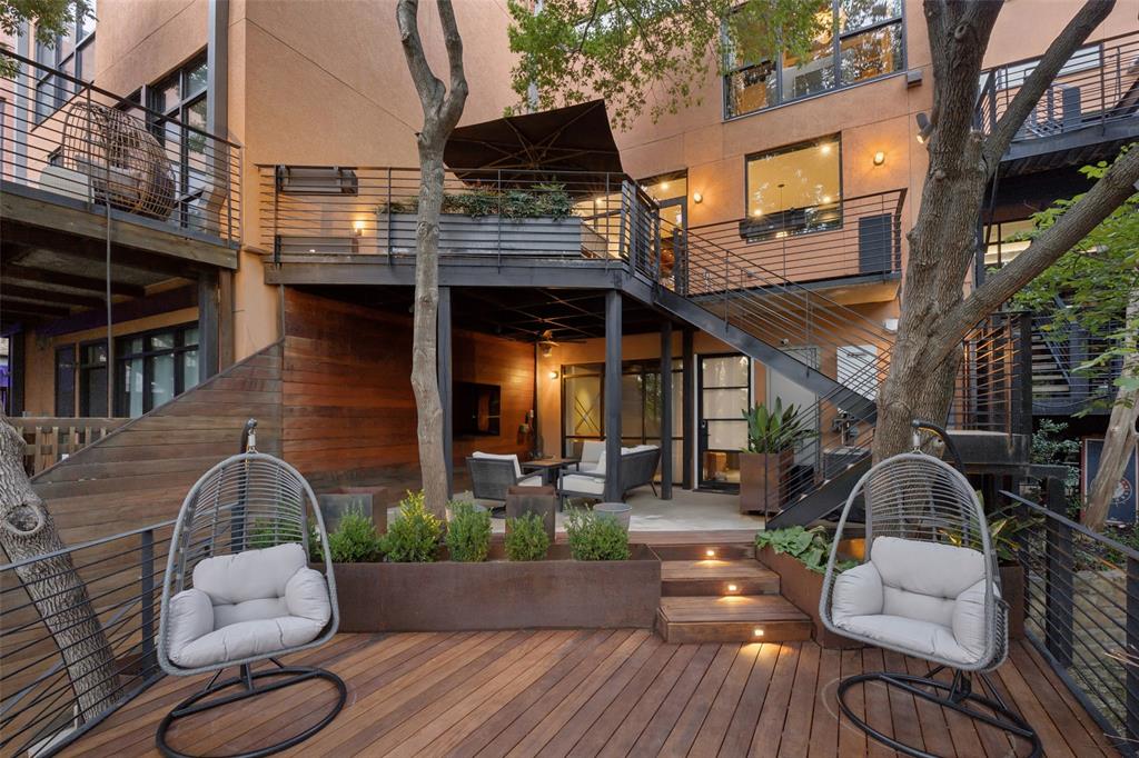 2911 Magnolia Hill Court