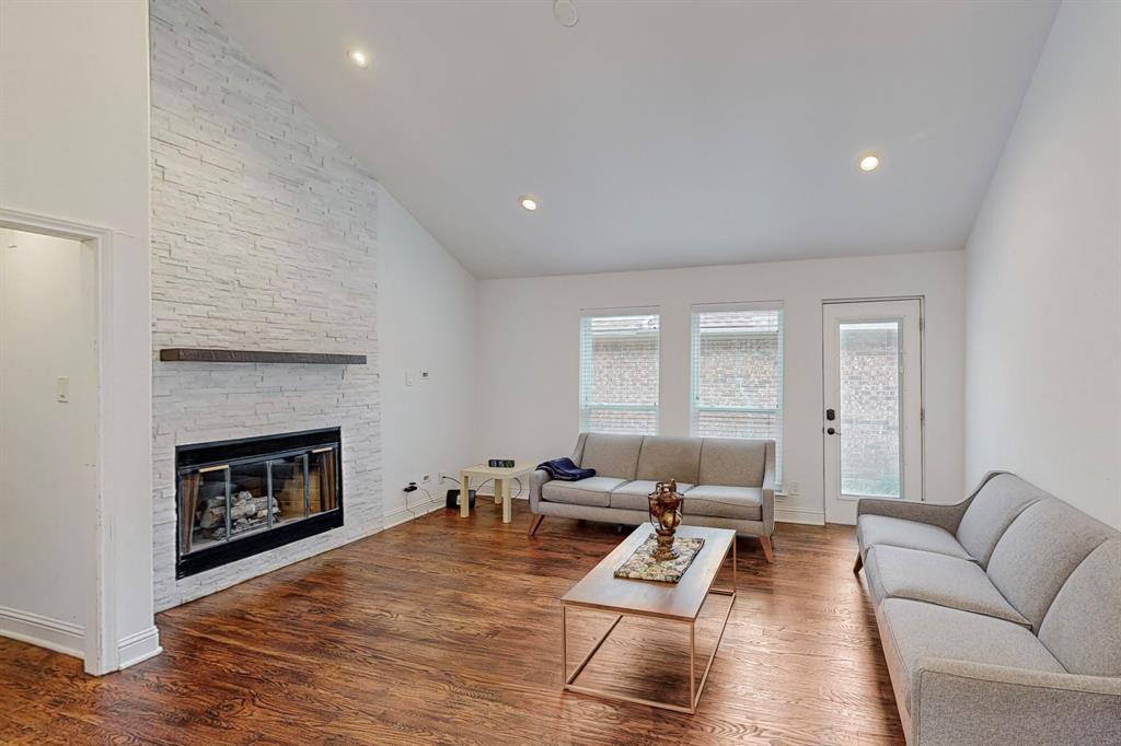 Broadmoor Hills Ph 04 - Residential Lease