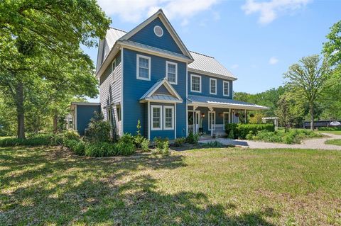540 County Road 3341 Paradise TX 76073