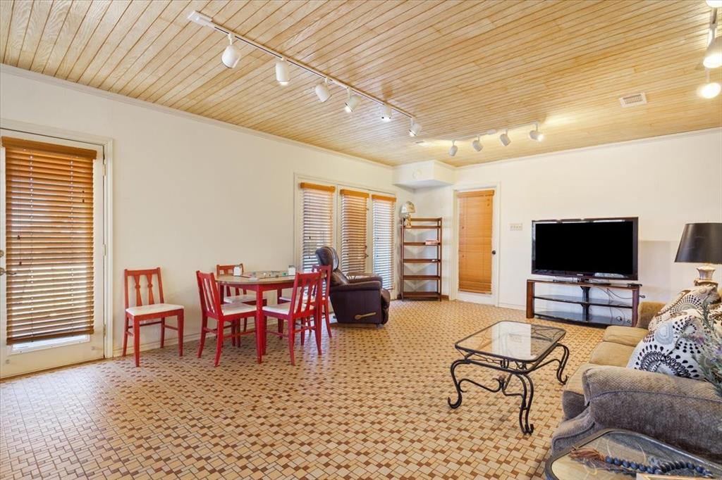 Lakeline Acs - Residential