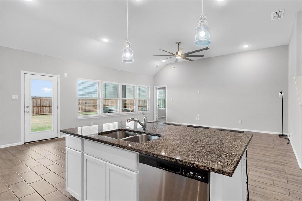 Verandah Ph 6 - Residential