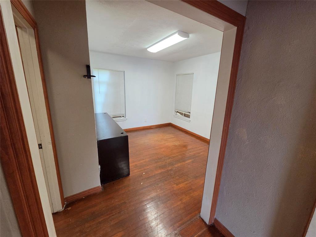 Oak Hill Park - Commercial Sale