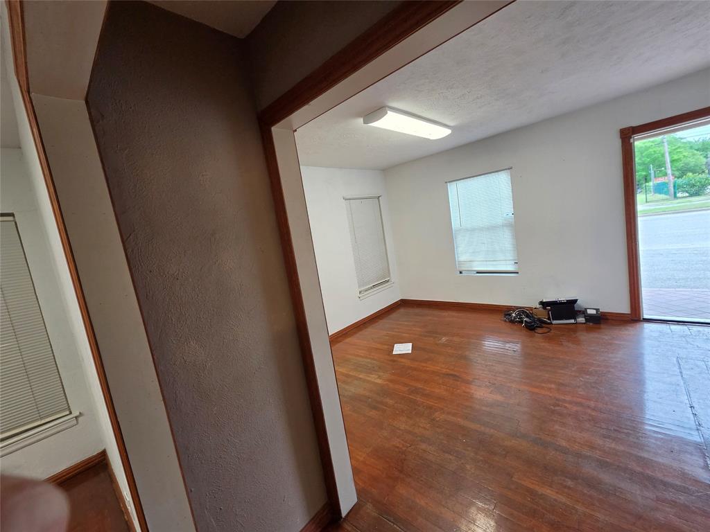 Oak Hill Park - Commercial Sale