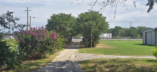 8295 PALO PINTO HWY, MINERAL WELLS, TX 76067 - Image d7b2cfa6404dfda70180dab228841c1d/2627873423