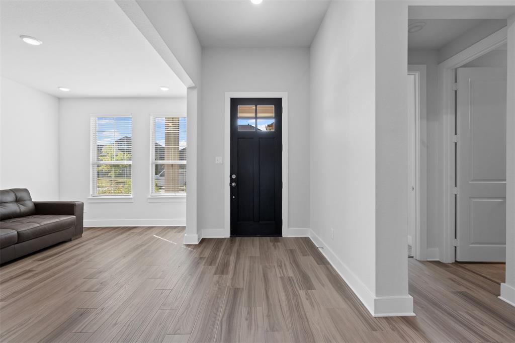 Oaks North Grove Ph I - Residential Lease