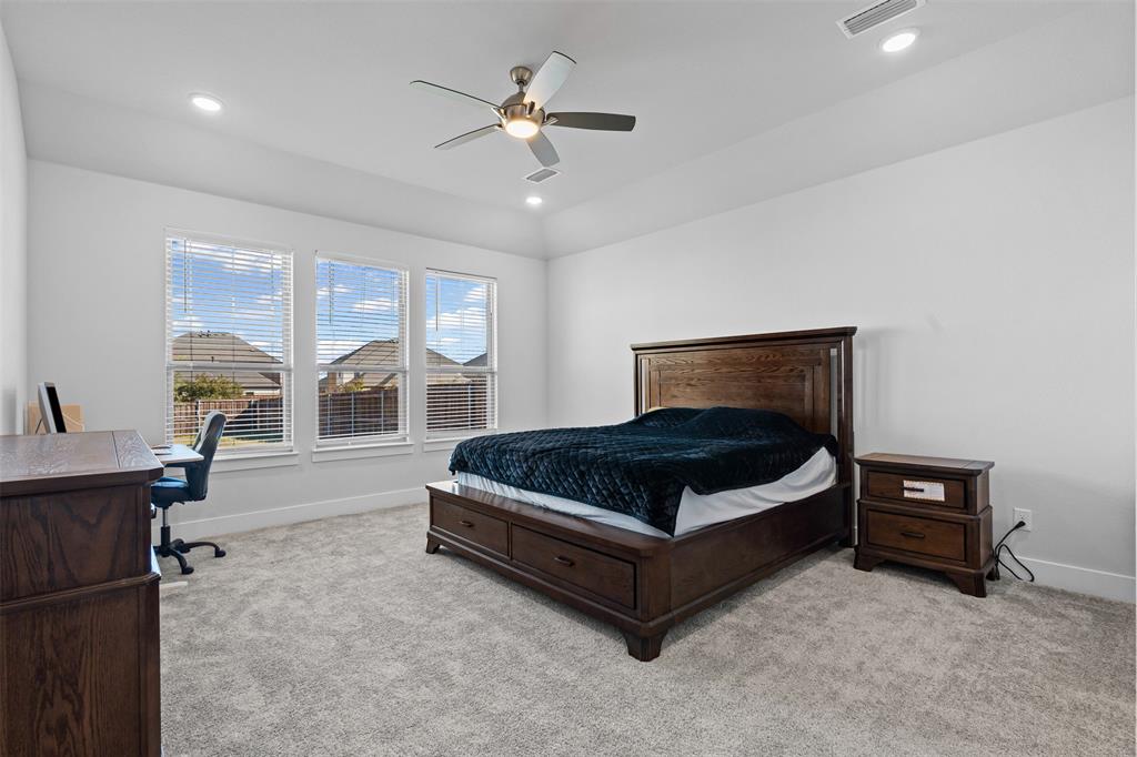 Oaks North Grove Ph I - Residential Lease