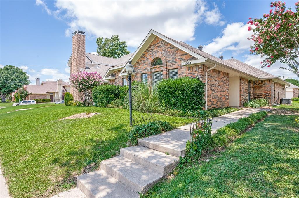 2103 Falcon Ridge Drive