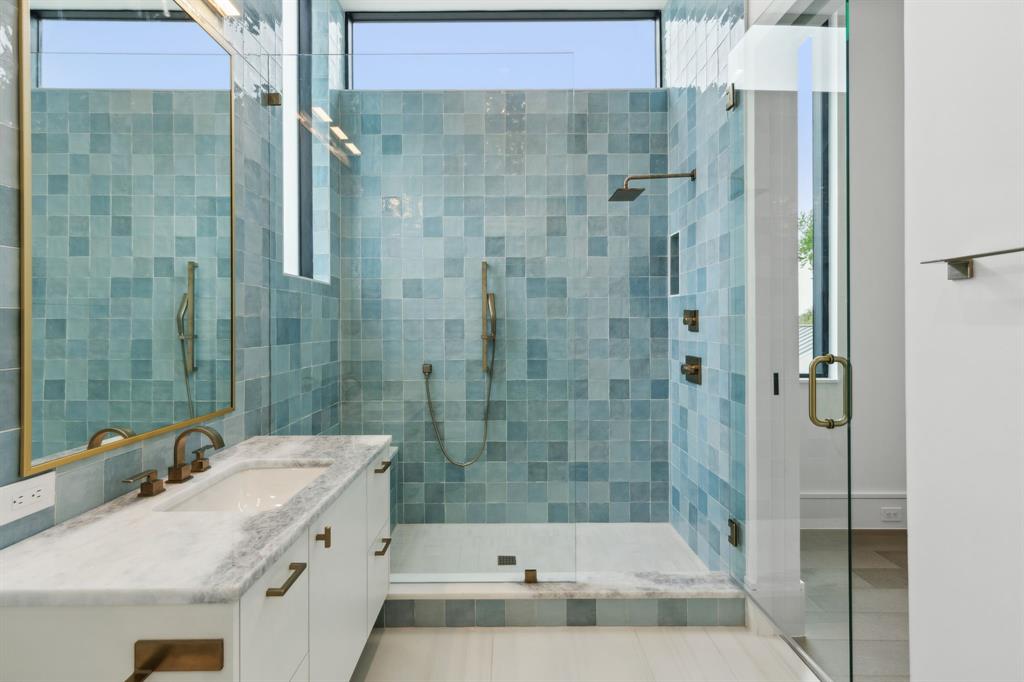 ROXBURY PARK - Residential