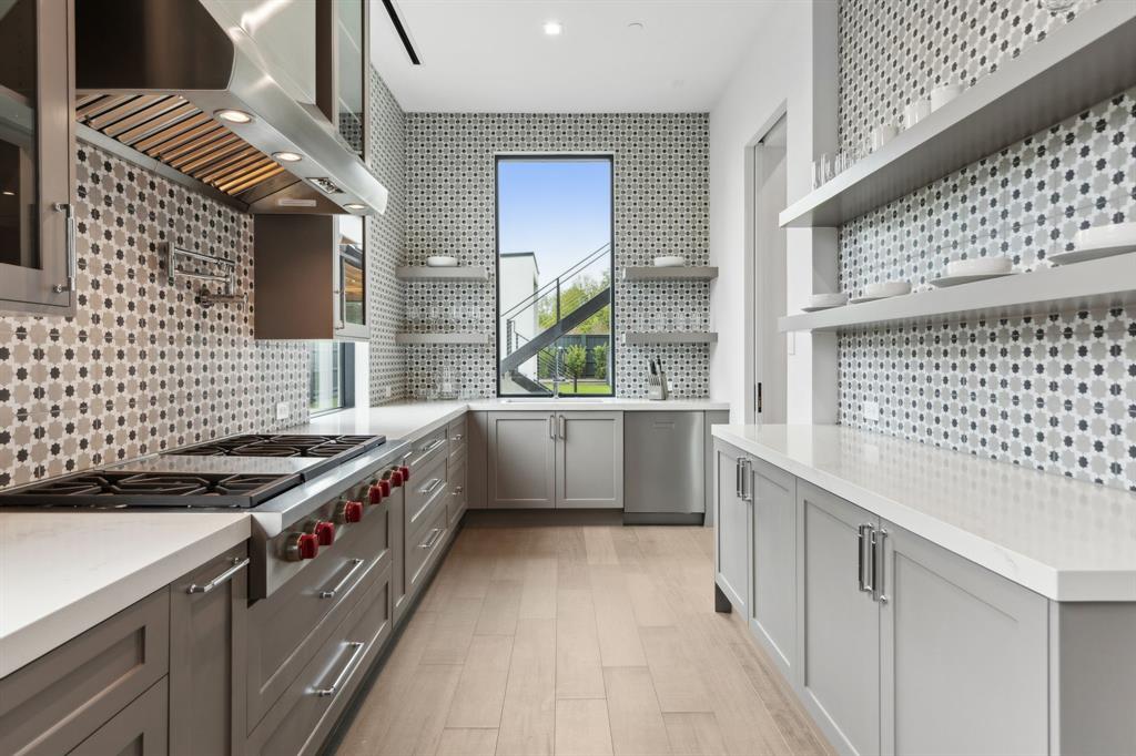 ROXBURY PARK - Residential