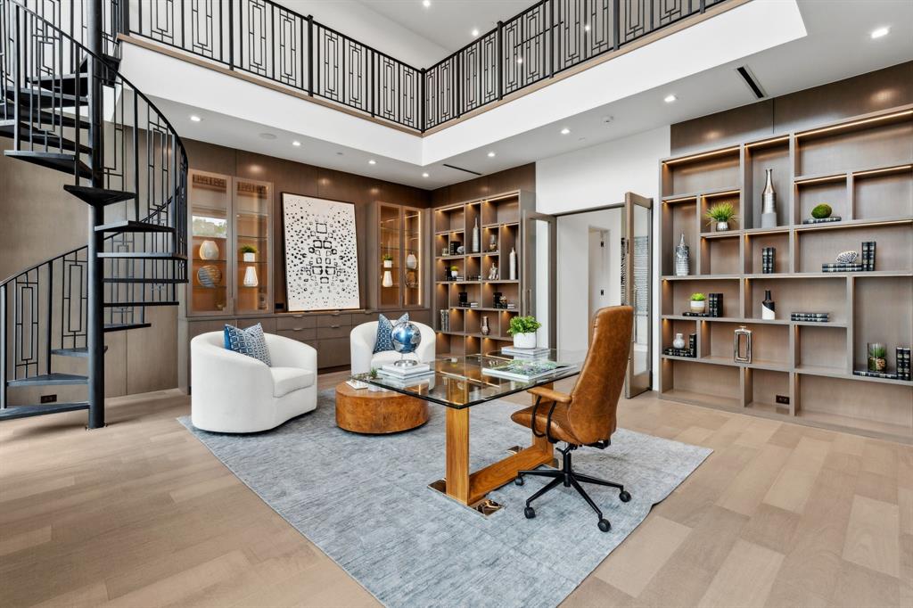 ROXBURY PARK - Residential