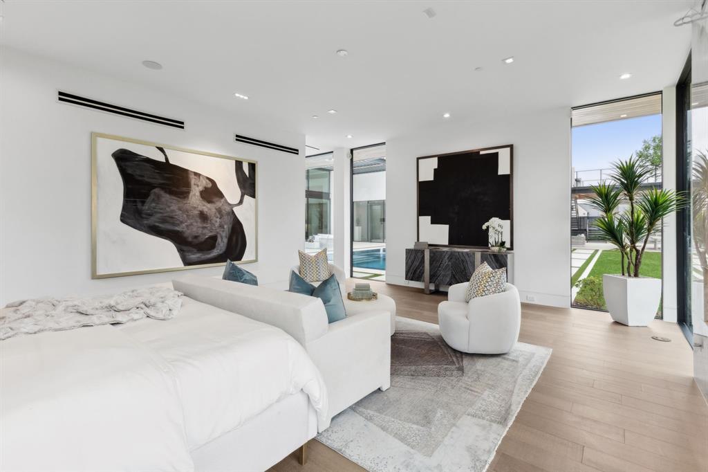 ROXBURY PARK - Residential