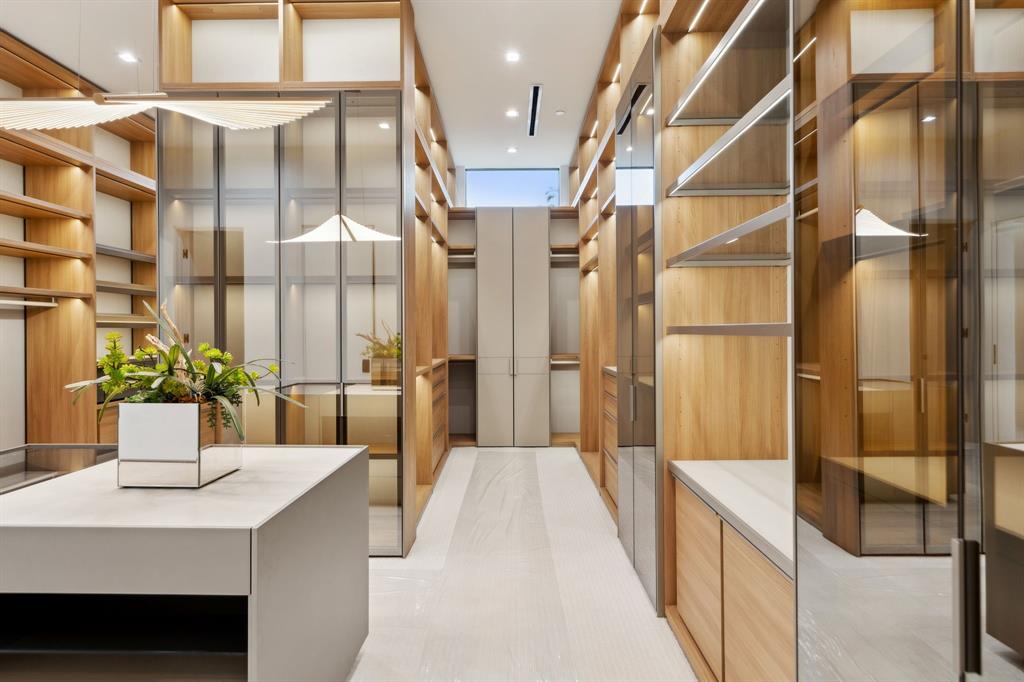 ROXBURY PARK - Residential