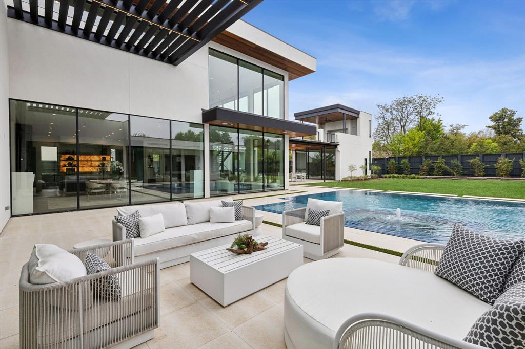 ROXBURY PARK - Residential