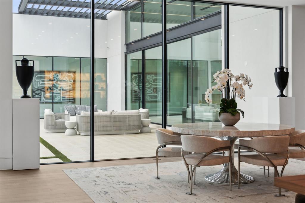 ROXBURY PARK - Residential