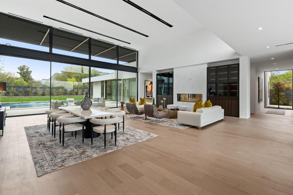 ROXBURY PARK - Residential