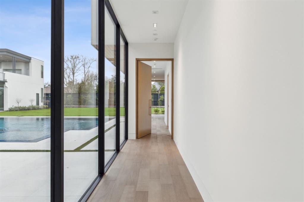 ROXBURY PARK - Residential