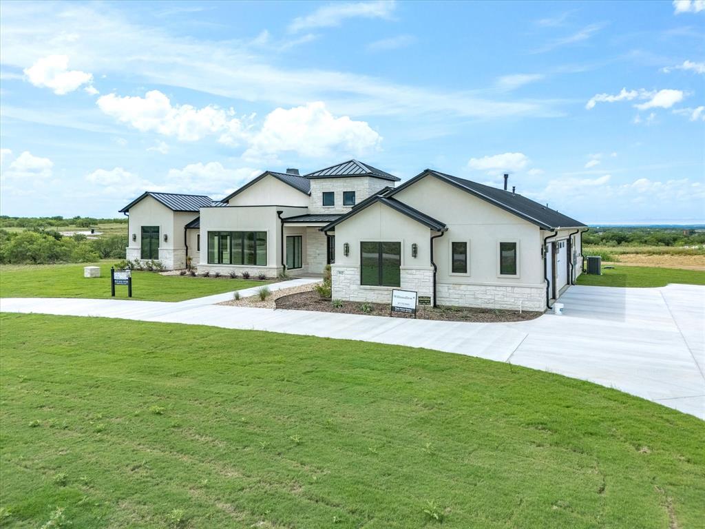 512 Sabine Drive