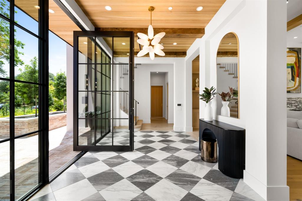 7007 Azalea Lane