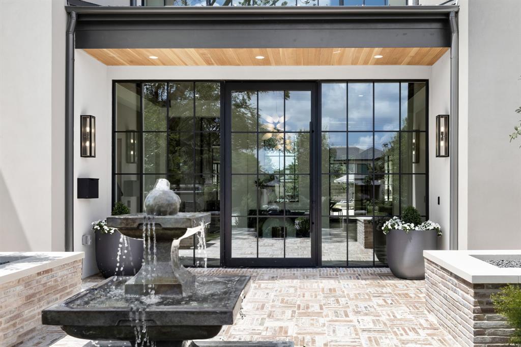 7007 Azalea Lane