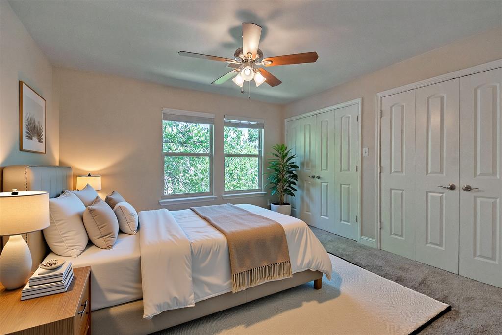 Oaks On Montfort Condos - Residential