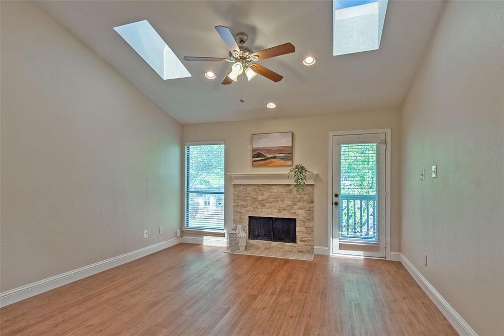 Oaks On Montfort Condos - Residential