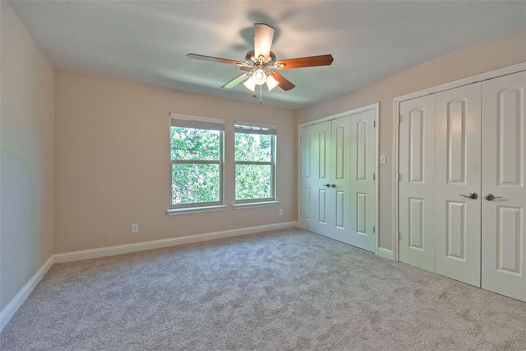 Oaks On Montfort Condos - Residential