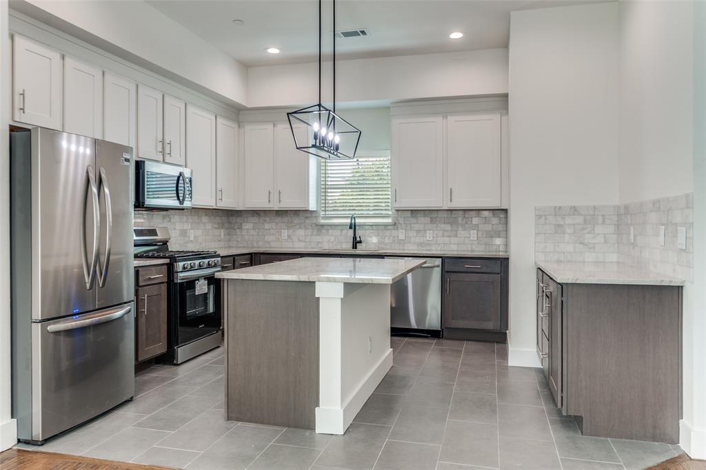 SMITHSON'S - Residential Lease