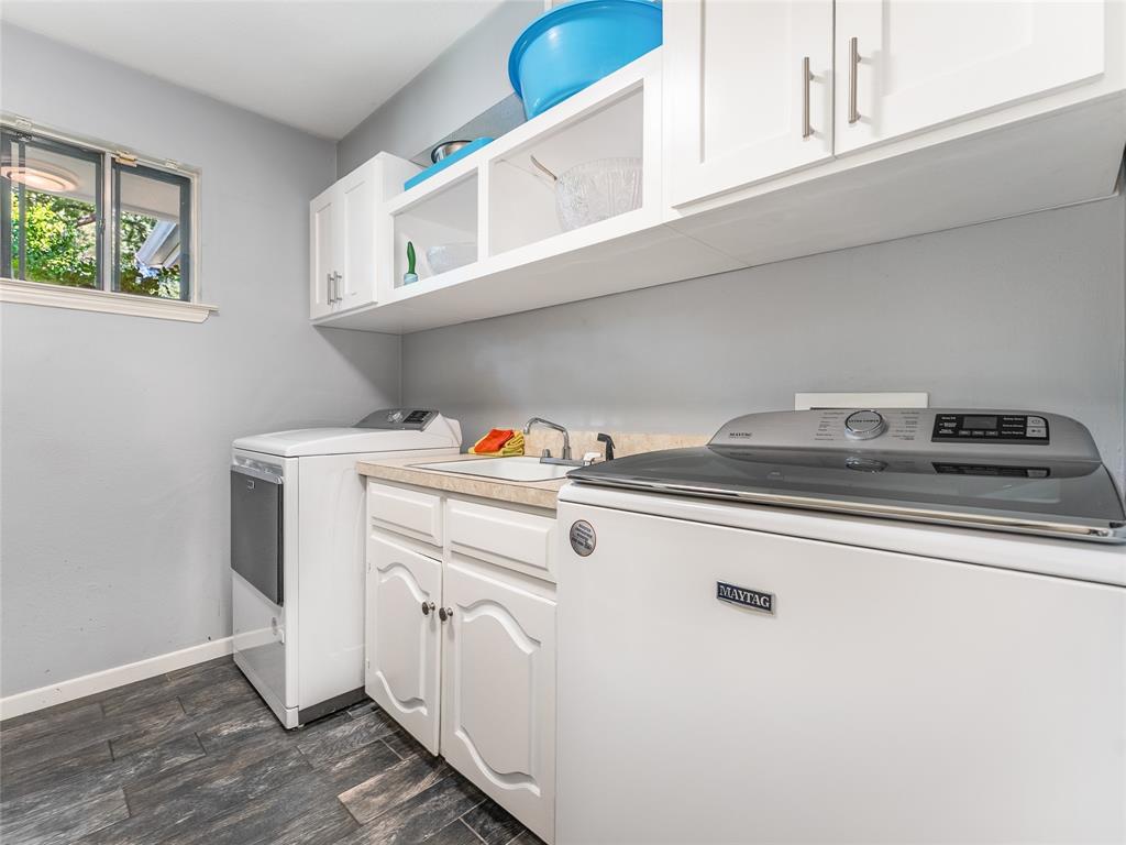 Schreiber Manor 06 Inst - Residential