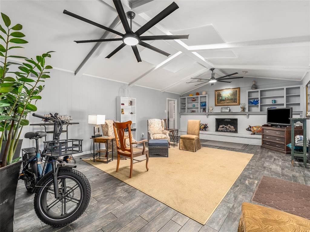 Schreiber Manor 06 Inst - Residential