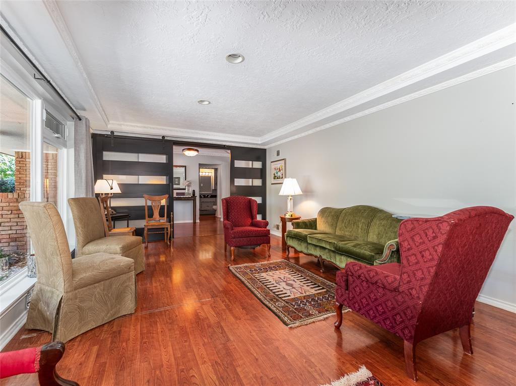 Schreiber Manor 06 Inst - Residential